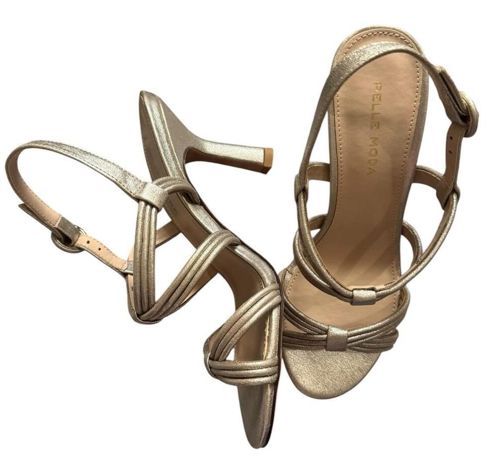 NWT Pelle Moda - Platinum Gold Wayve Strappy Sandal - 6.5